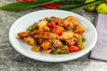 Potato with bell pepper and gravy