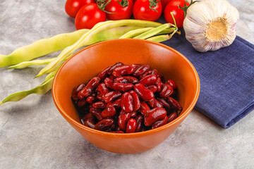 Canned red bean in the bowl