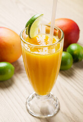 Fototapeta premium mango fresh on the wooden table