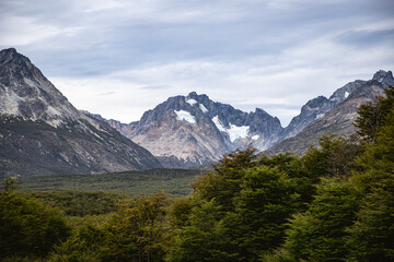Espectaculares montañas del Valle Carbajal, Tierra del Fuego, Argentina