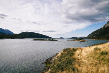 Vista panorámica de la Bahía Lapataia, Parque Nacional Tierra del Fuego, Argentina
