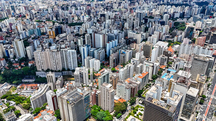 Vis&atilde;o a&eacute;rea dos pr&eacute;dios no centro urbano da cidade de s&atilde;o paulo, sp, brasil