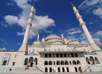 Fototapeta premium Kocatepe Mosque in Ankara, Turkey was built in the 20th century. It is one of the most important mosques of the recent period.