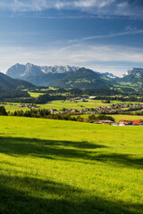 Fototapeta premium Wilder Kaiser vom Moserberg, Kössen, Kaiserwinkl, Tirol, Österreich