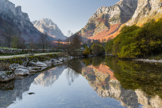 Ropojana Tal, Fluss Grlja, Prokletije Berge, Gusinje, Montenegro