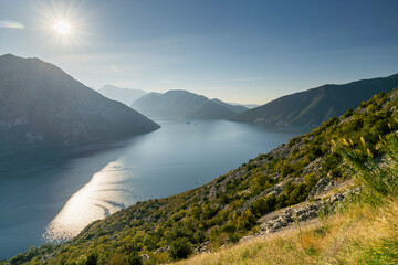 Blick in die Bucht von Kotor, Montenegro