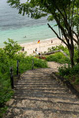 path to the beach