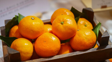 tangerines in a bowl