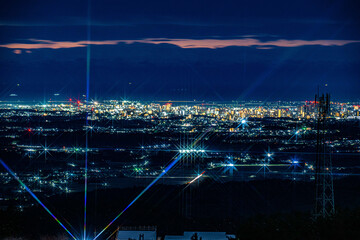 Fototapeta premium 朝日は冠の里へ