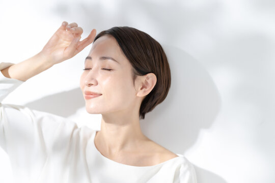 女性