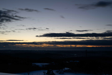 朝日は冠の里へ