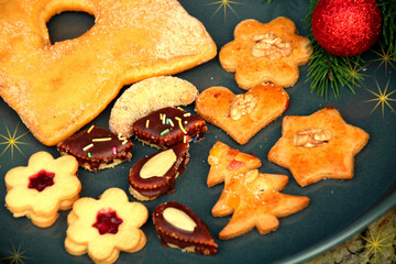 weihnachtsplätzchen selbstgemacht
