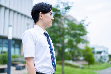 男子高校生の横顔