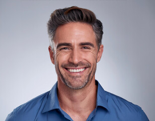 Obraz premium Smiling Hispanic Man Headshot in Studio