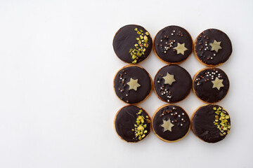 Sandwich cookies with peanut butter, dark chocolate and romantic decoration