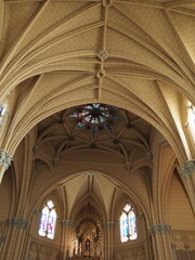 Fototapeta premium Historical vault of sacred heart church in Spain - vertical