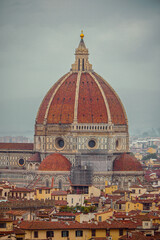 Fototapeta premium Dôme de Florence sous les nuages