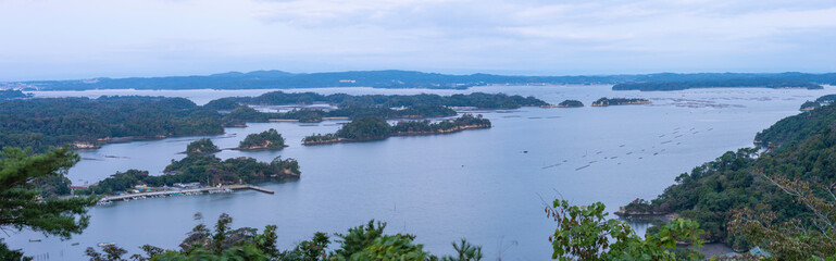 Fototapeta premium 松島のパノラマ風景 壮観・大高森
