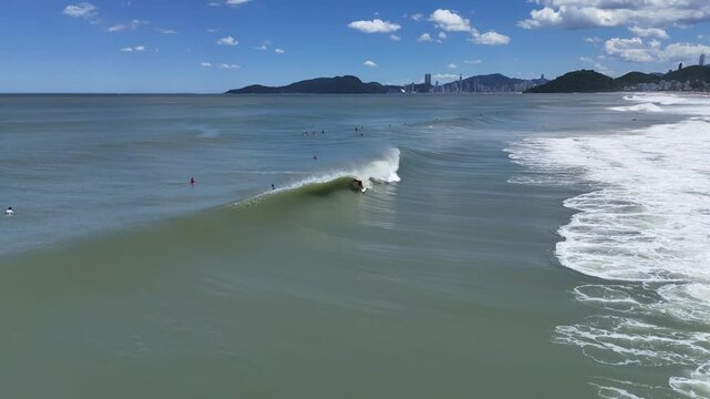Dia de surf na Praia Brava, Santa Catarina