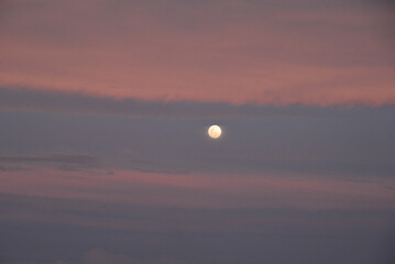 sky and moon background, full moon, sunset, sky with clouds, evening, sky, blue and pink sky, background

