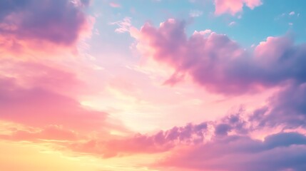 Obraz premium Stunning pastel sunset sky with clouds and soft colors.
