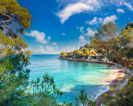 The emerald waters of La Paloma beach, St. Jean Cap Ferrat, French Riviera, Provence-alpes-c&ocirc;te d'azur, France