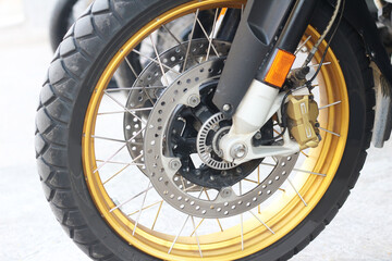 Disc brakes with big bike motorcycle wheels