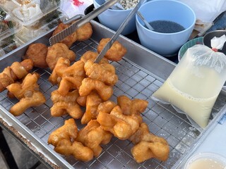 Phongko, deep-fried doughstick, unhealthy food