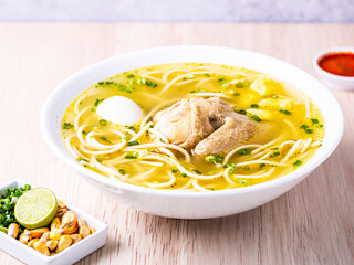 Caldo de gallina