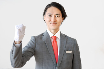 白い手袋のスタッフ