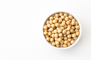 白背景に大豆