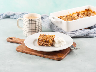 Baked oatmeal peanut butter porridge with chocolate chips
