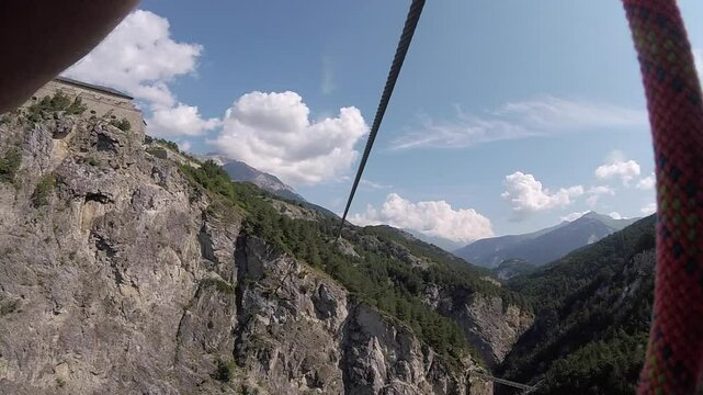 Tyrolienne immersive