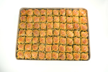 Turkish Indulgence: Crispy Pistachio Baklava Perfection