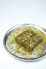 Turkish Indulgence: Crispy Pistachio Baklava Perfection