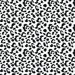 Seamless animal print pattern. Leopard fur, vector background.