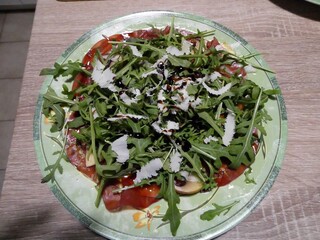Bresaola Carpaccio mit Rucola