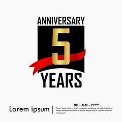 5th years anniversary celebration emblem. elegant golden anniversary logo isolated with red ribbon on white background. vector illustration template design for web, flyers, poster, greeting card