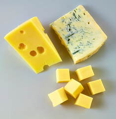 Kaesesorten Topshot, Emmentaler, Blauschimmel, Käsewürfel, 

