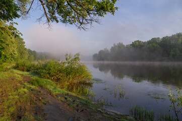 spring morning on the lake 