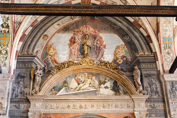 interioInterior of the churchr of the cathedral of st peter