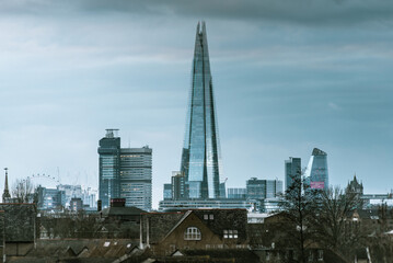 Obraz premium The Shard skyscraper in London at dusk