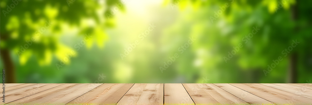 Poster a real wood tabletop texture with blurred leaves of a tree on a garden background is ideal for produ