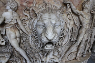 Lion sculture