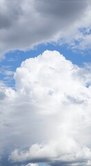 Obraz premium Large cloud that is in the sky over a field