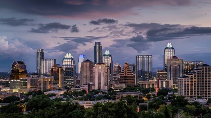 Obraz premium Stunning Austin Skyline at Dusk with Clouds and City Lights