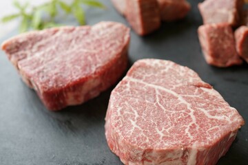 黒毛和牛ヘレステーキ＆ヘレサイコロステーキセット