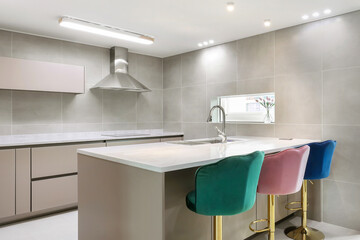 White kitchen furniture matches any chair color