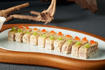 Cold cuts, dipping sauce, three-yellow chicken, pressed chicken skin jelly