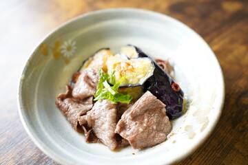 黒毛和牛赤身スライス　牛肉と茄子の煮びたし